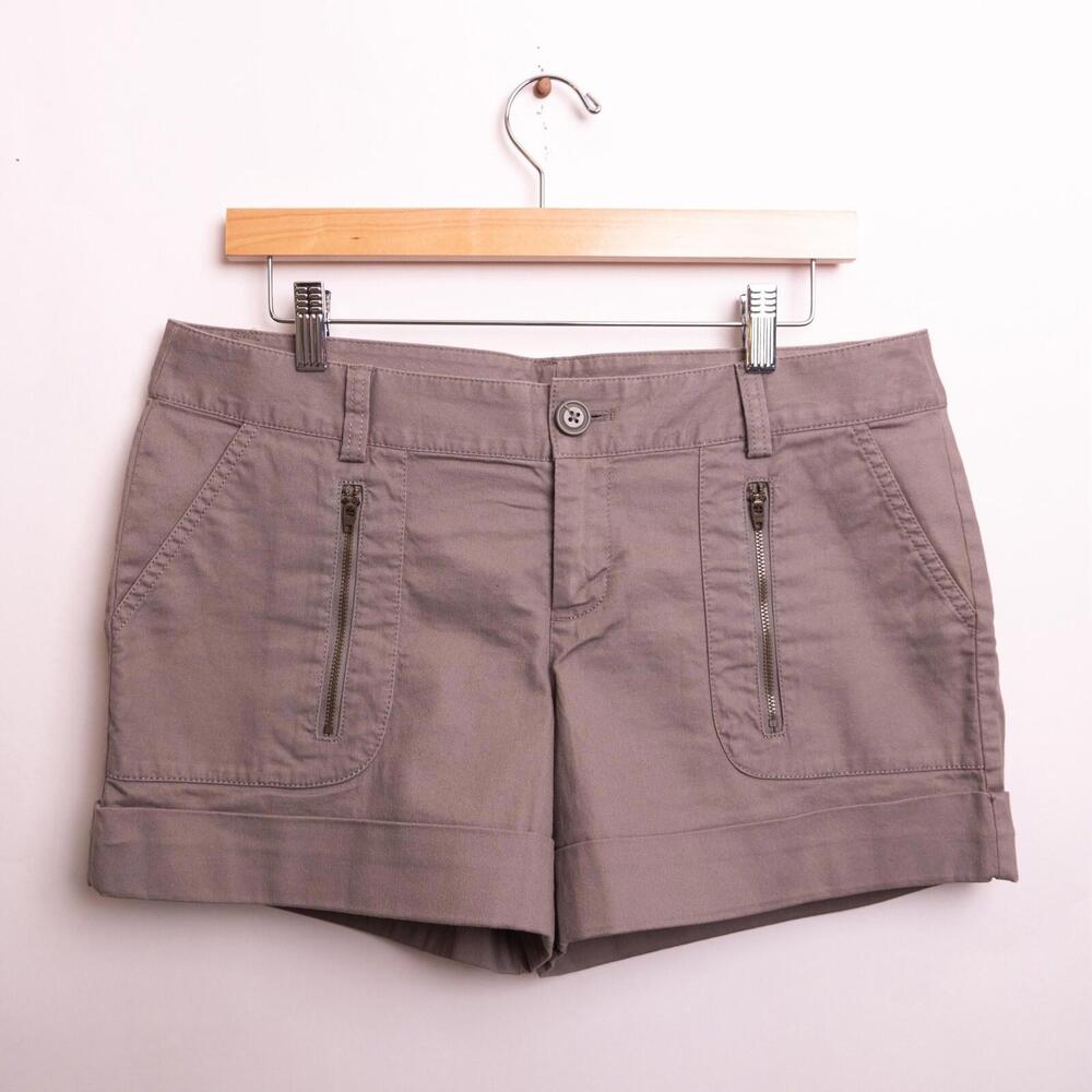 Banana Republic Grey Shorts Size 12p Petite